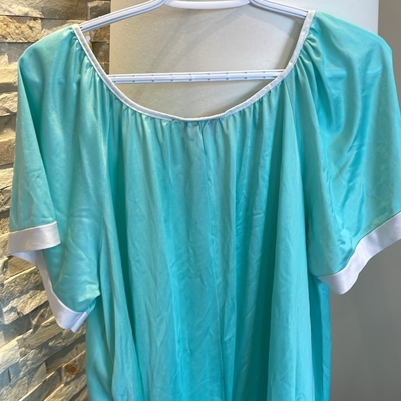 Sears Vintage Nightgown - Picture 5 of 7